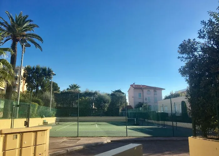 Juan Les Pins Center,1 Bedroom Apart, Pool Антиб